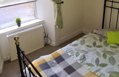 4 Bed Cottage Sleeps 6-Pet-Friendly-Private Garden - Foto 9