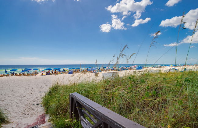 Penthouse With Beautiful Beach Views! 1 Bedroom, 2 Bathroom Penthouse! - Foto 38