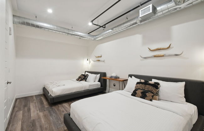 Cowboy Muse | RiNo Art Lofts - Foto 8