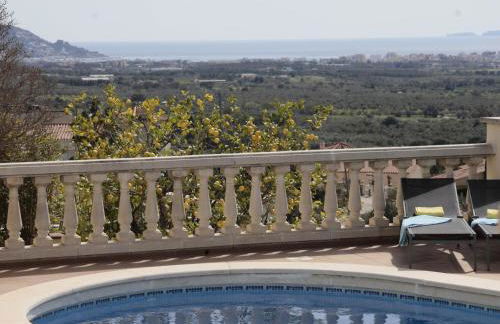 Disfruta de esta casa con fantásticas vistas, piscina y jardín privado situada en Can Isaac, Palau Saverdera, Costa Brava - ES-366-6 - Foto 8