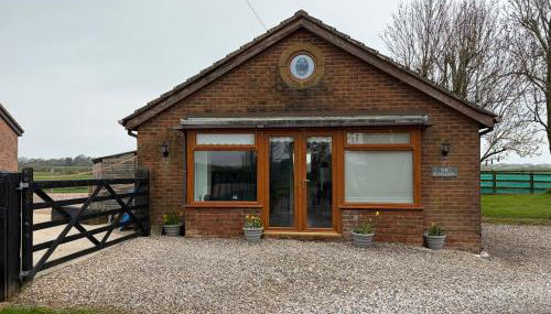 The Bungalow - Photo 5