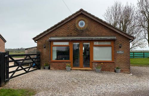 The Bungalow - Photo 5