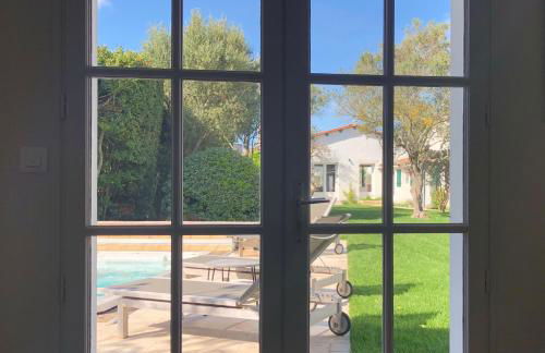 Beautiful villa 4BR with jacuzzi near the beach - Foto 24