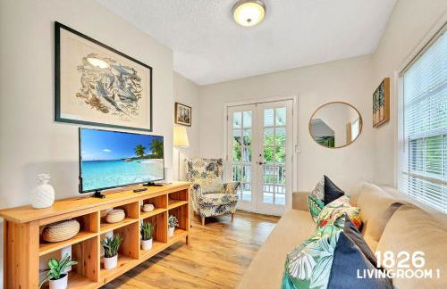 3 Home 12 bedroom compound with Pool and BBQ sleeps 24 - Foto 8