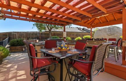 Chardonnay Charm by Avantstay Luxe Group Retreat w/ Pool Mins to Wineries - Foto 88