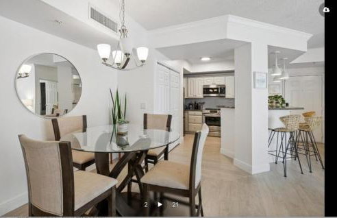 Downtown WPB Condo at the Square - Foto 11