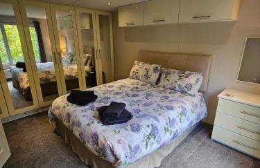 Cherry Tree Lodge with Hot Tub near Alton Towers - Foto 16