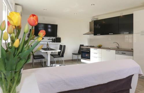 Holiday Home Rupotina with a large yard, pool and a beautiful view - Foto 31