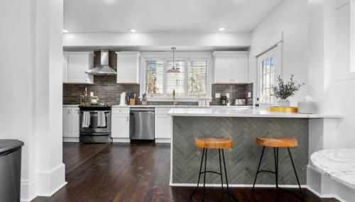 Walnut Remodeled Modern 5BR Home Walkable King Bed - Foto 3