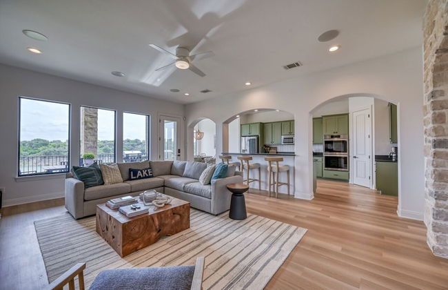 Luxury Lakefront Home-private Dock - Dipping Pool! - Foto 20