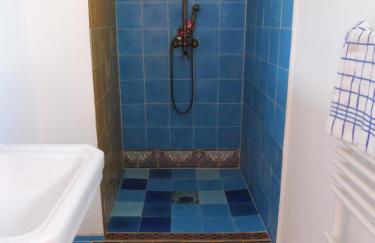 Kleine Villa im wilden Garten - Foto 25