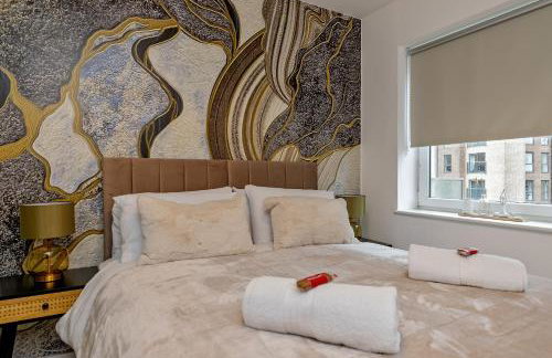 SUPERIOR AIRPORT SUITE, FREE Parking, Stylish, BALCONY, Two Bathrooms, Close To Airport, Station & Centre - Foto 36