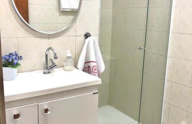 Apartamentos até 6 pessoas - 3 quartos com suíte e garagem, completo - Photo 45