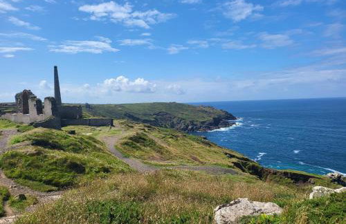 St Just Cottage - Beautiful 3 bed in the heart of St Just with a Fish & Chip Shop, Cafes and 4 local Pubs - Foto 3