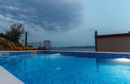 Exclusive Villa Almissa with swimming pool and sea view - Foto 48