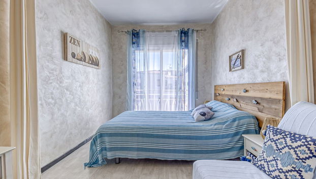 Apartment in Roses Near Platja Dels Palangrers - Foto 3, Habitación