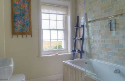 Coastguards Lantern - Photo 21