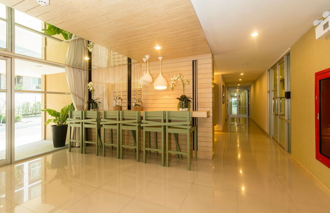 First Choice Suites - Photo 51