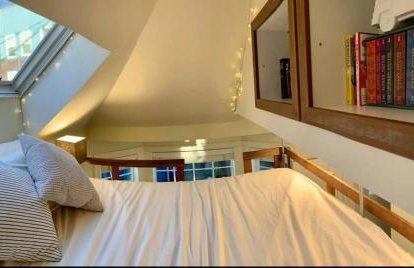 Adorable Cozy House with Parking and Loft! - Foto 27