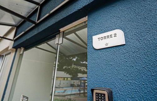 Aconchego e privacidade para sua família com 2 quartos, sala e cozinha integrados e sacada com churrasqueira - Foto 41