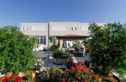 Luxury Suites in Stavromenos - Photo 39