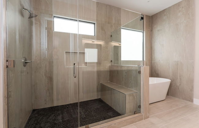 Spacious Bay - Photo 36