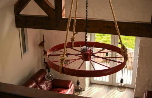 Wee Henry's Barn - Photo 28