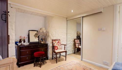 The Byre (Unusual and Different). - Foto 5