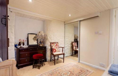 The Byre (Unusual and Different). - Foto 5