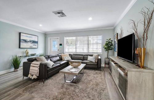 Serene WPB Escape Pool Near Beach - Foto 10