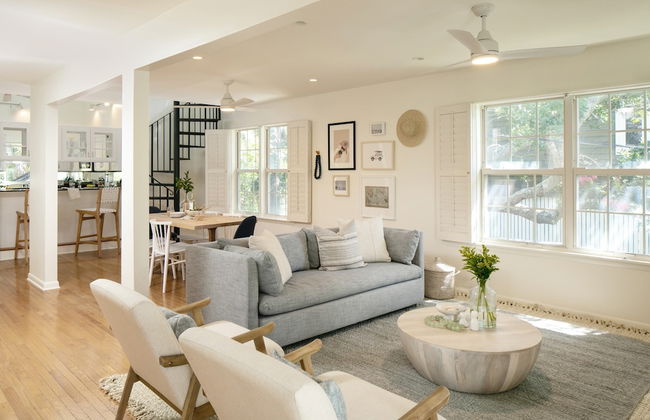 Hemlock by Avantstay Minutes From Folly Beach w/ Multiple Patios - Foto 8