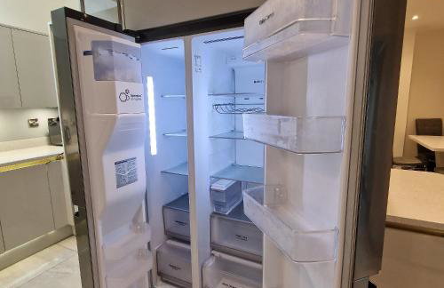 Delightful & Spacious Guest House in Farnworth Near Bolton Hospital - Foto 10