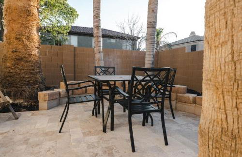 Modern Casita,Spa,Pool 10 Min to AZ Athletic Center - Photo 33