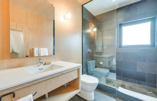 Riverfront Montana Retreat - Deck, Fire Pit and Pond - Foto 13