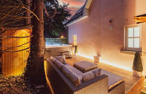 Pink Spa Nest - Photo 29