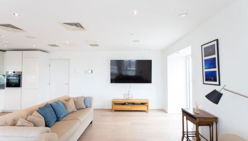 2 Bed 2 Bath Penthouse With Amazing Views with Free Parking - Foto 4