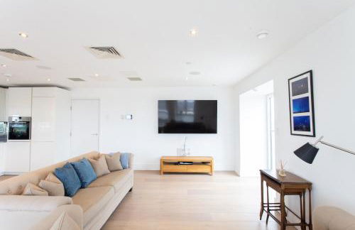 2 Bed 2 Bath Penthouse With Amazing Views with Free Parking - Foto 4