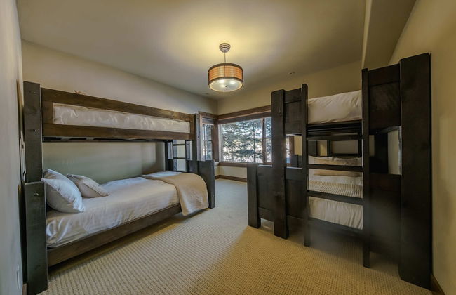 Wilderness Club Lakefront Lodge - Photo 5