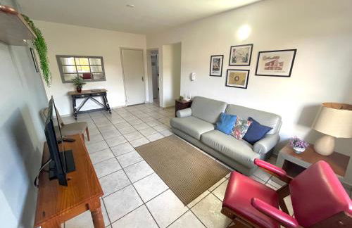 Apartamentos até 6 pessoas - 3 quartos com suíte e garagem, completo - Photo 12