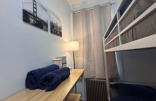 Room in Chelsea 2 with Kitchen - Shared Bathroom -5th Floor Walk-UP - Foto 11