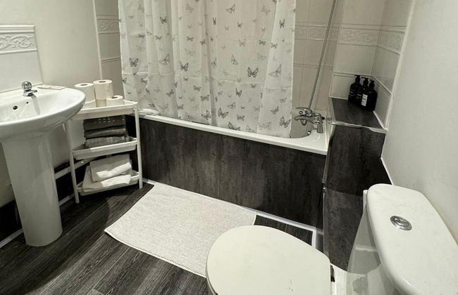 Apt Sleeps5-parkg-netflix-near City Centre/etihad - Foto 8