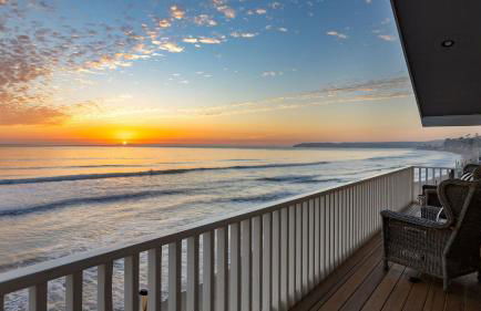 Unbeatable Beachfront Bliss w/ Ocean Views, Luxe Interiors & Patio Beach Road - Foto 64