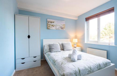 Cheerful 4-bedroom house with multiple car parking - Foto 23