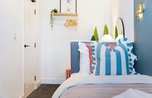 Central Location 3BR Home on Gladstone Street - Photo 35