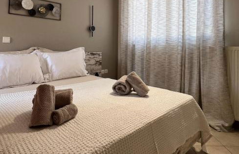 Demi DS, Δ1 - Photo 1