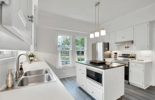 Awesome Haus With Gameroom, 4blks to Center of Town! - Foto 8