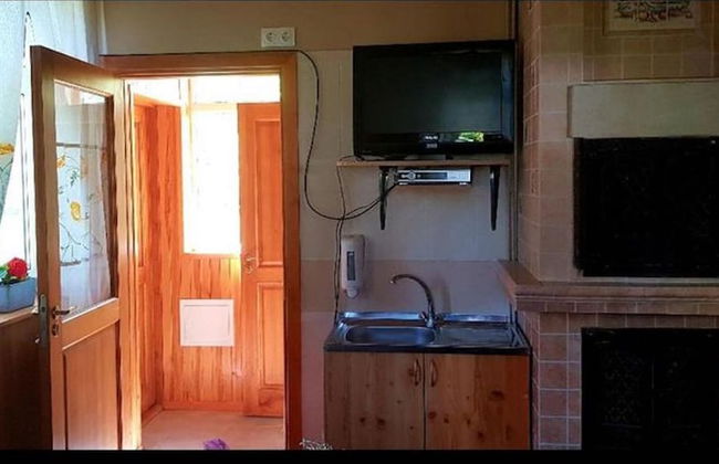 Valensija - Cute Cottage in big Yard - Photo 22