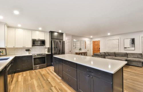 Hot Tub Pool & Pond - Catskills Family Escape - Foto 8