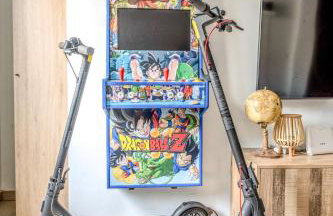 LUJO Proyector, Maquina Arcade, Wifi y patinetes - Foto 4