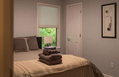 Majestic - Modern Cabin, Hot Tub, & Game Room! - Foto 16